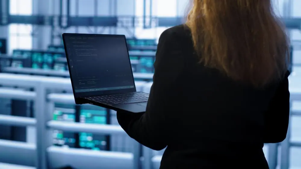 Control de cumplimiento normativo en endpoints: garantía de seguridad y conformidad en entornos corporativos