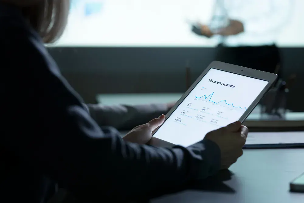 Integración tecnológica post-adquisición: modelo operativo para los 100 días